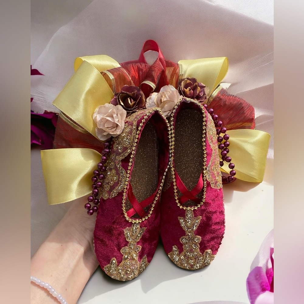Handmade decorative velvet pointe shoes. Gift for ballerina. Ballet lover gift